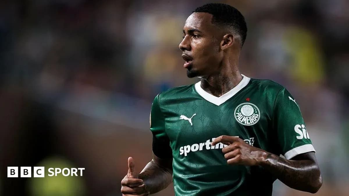 Palmeiras player celebrating during a match