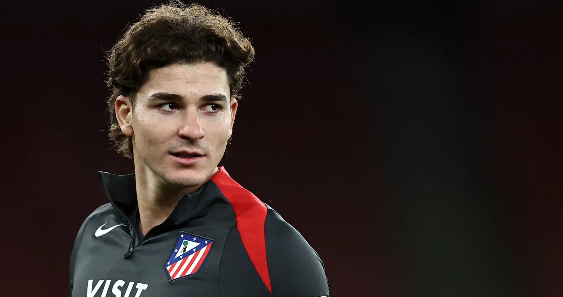 Player in Atlético Madrid training attire during session