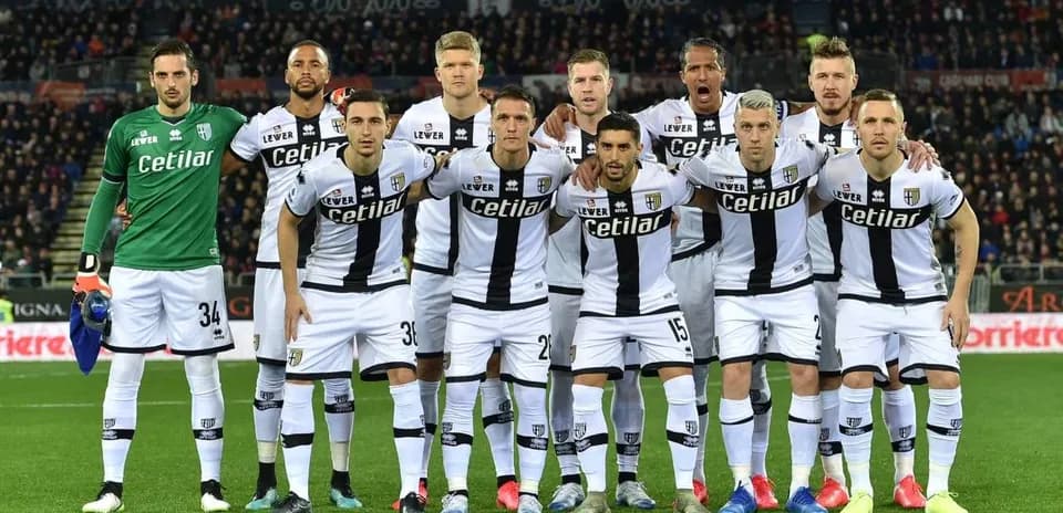 Parma team lineup before Serie A match