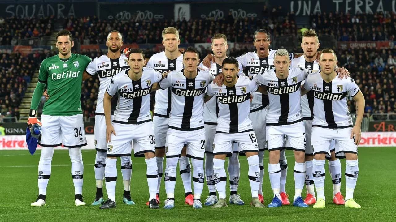 Parma team lineup before Serie A match