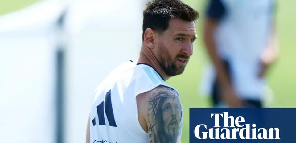 Lionel Messi training with Argentina national team