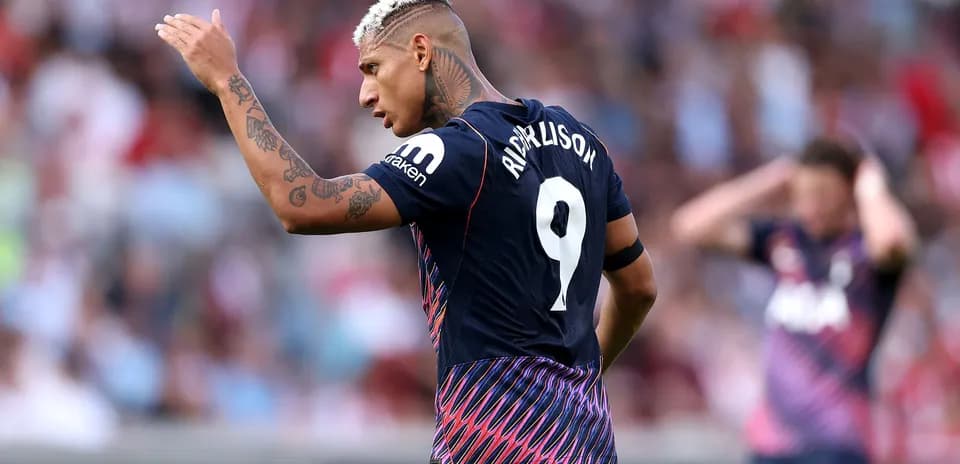 Richarlison gesturing during a football match