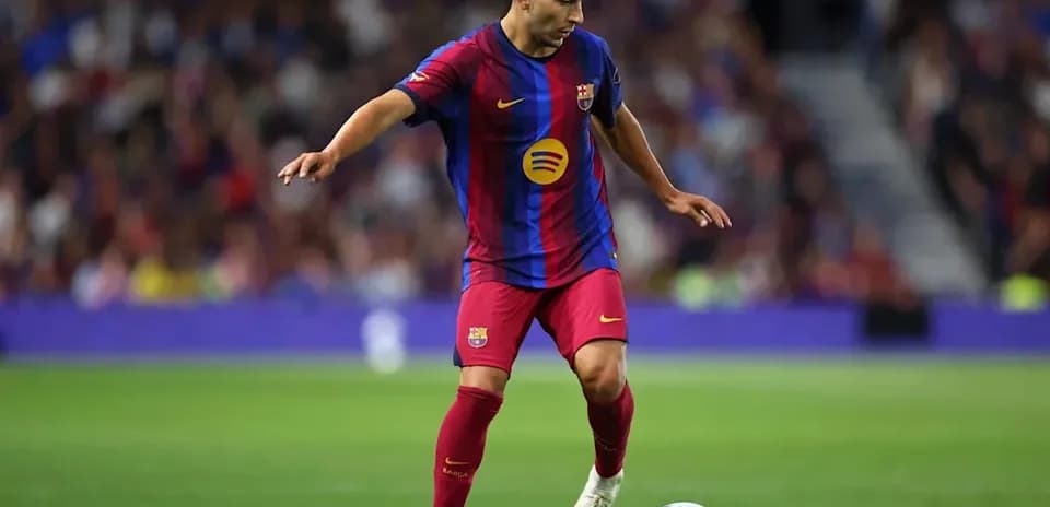 Player dribbling the ball during match for Barcelona