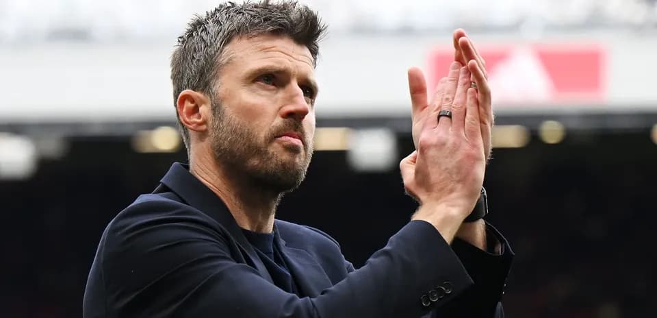 Coach applauding fans during a match