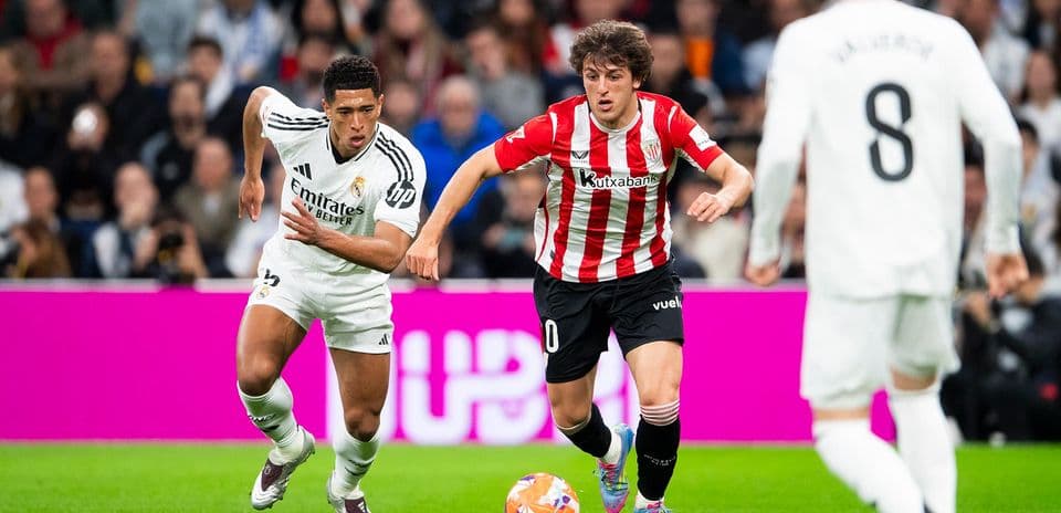 Real Madrid player chasing Athletic Club midfielder