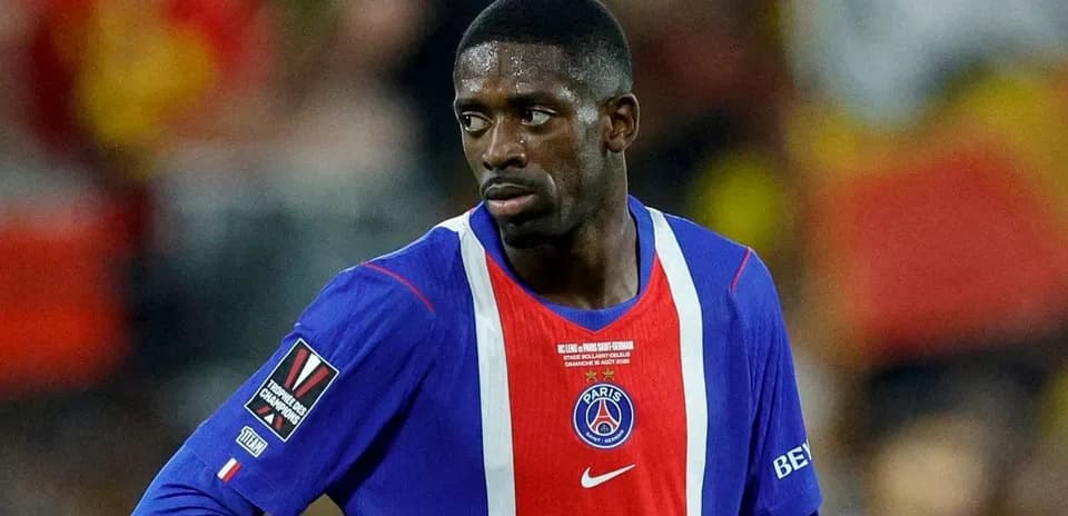 Player in Paris Saint-Germain jersey on field