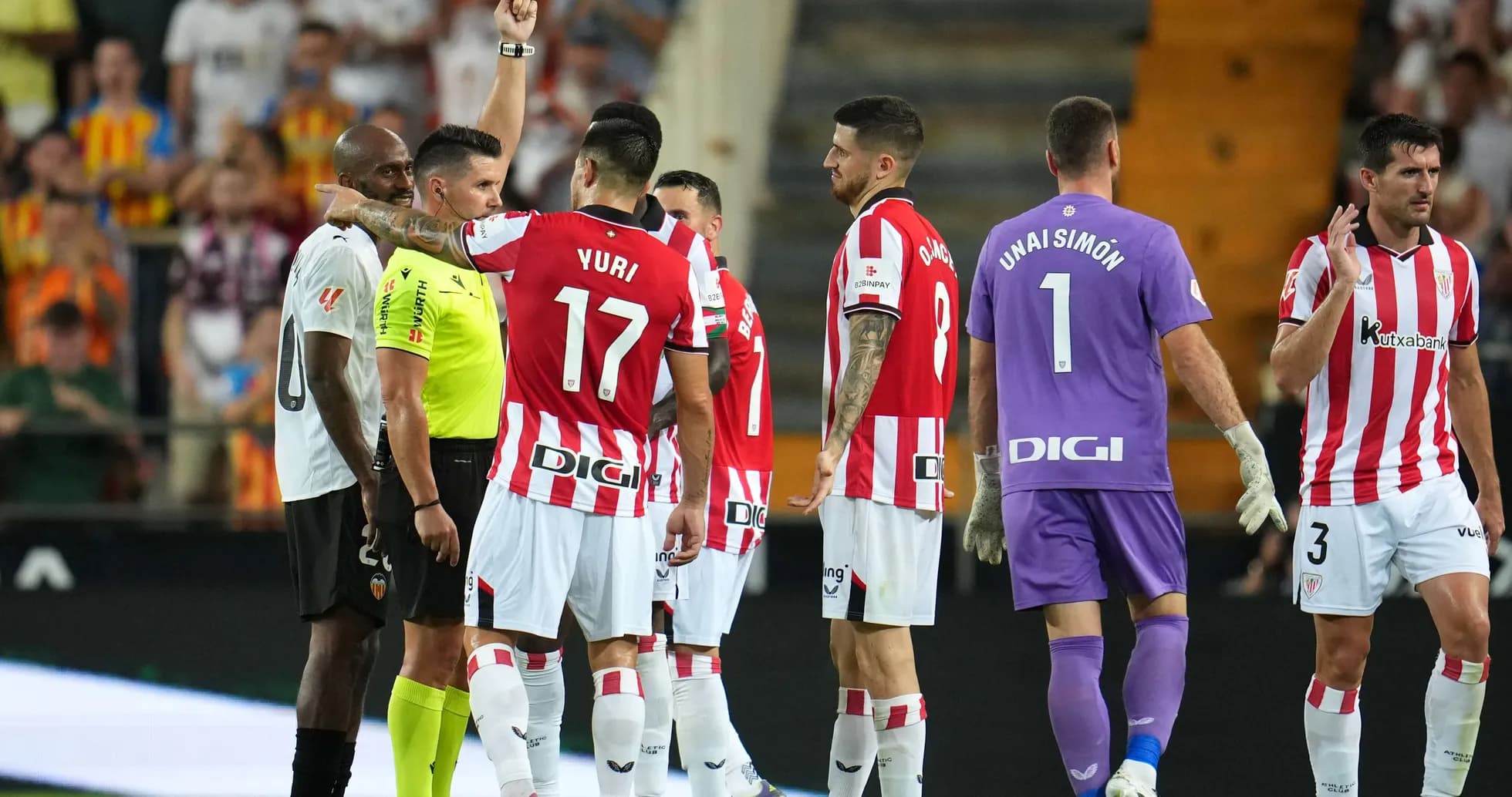 Yuri receiving a red card during Athletic Club match