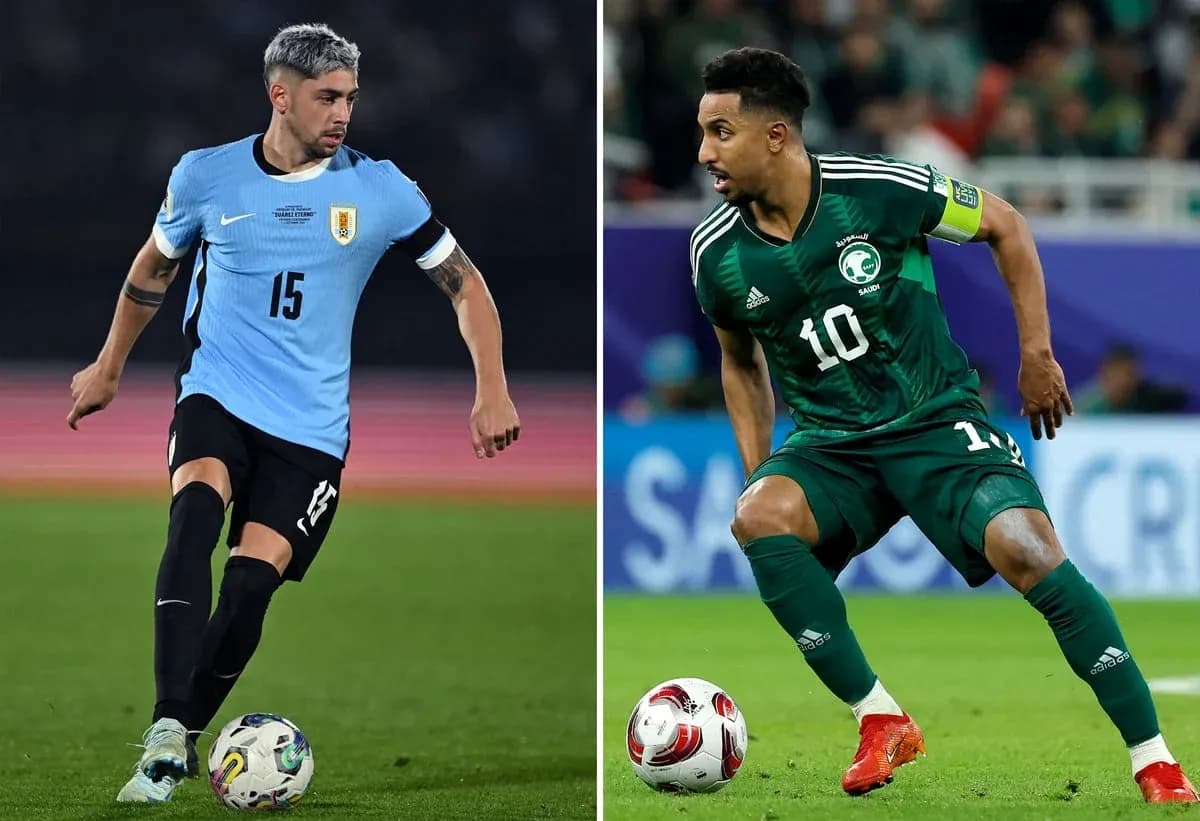 Uruguay and Saudi Arabia players during match