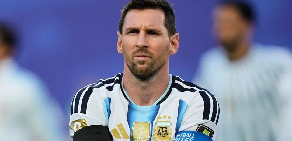 Player wearing Argentina jersey with captain's armband