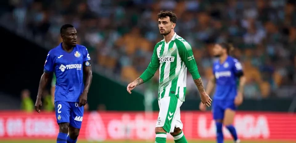 Real Betis and Getafe players during a match