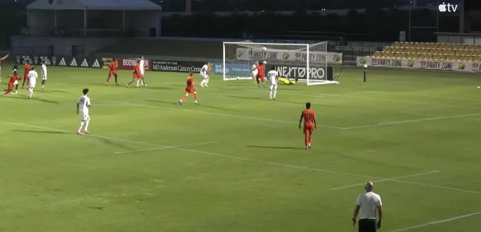 Players competing in St. Louis City II match