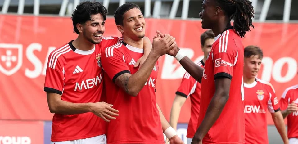 Benfica players celebrating during training session