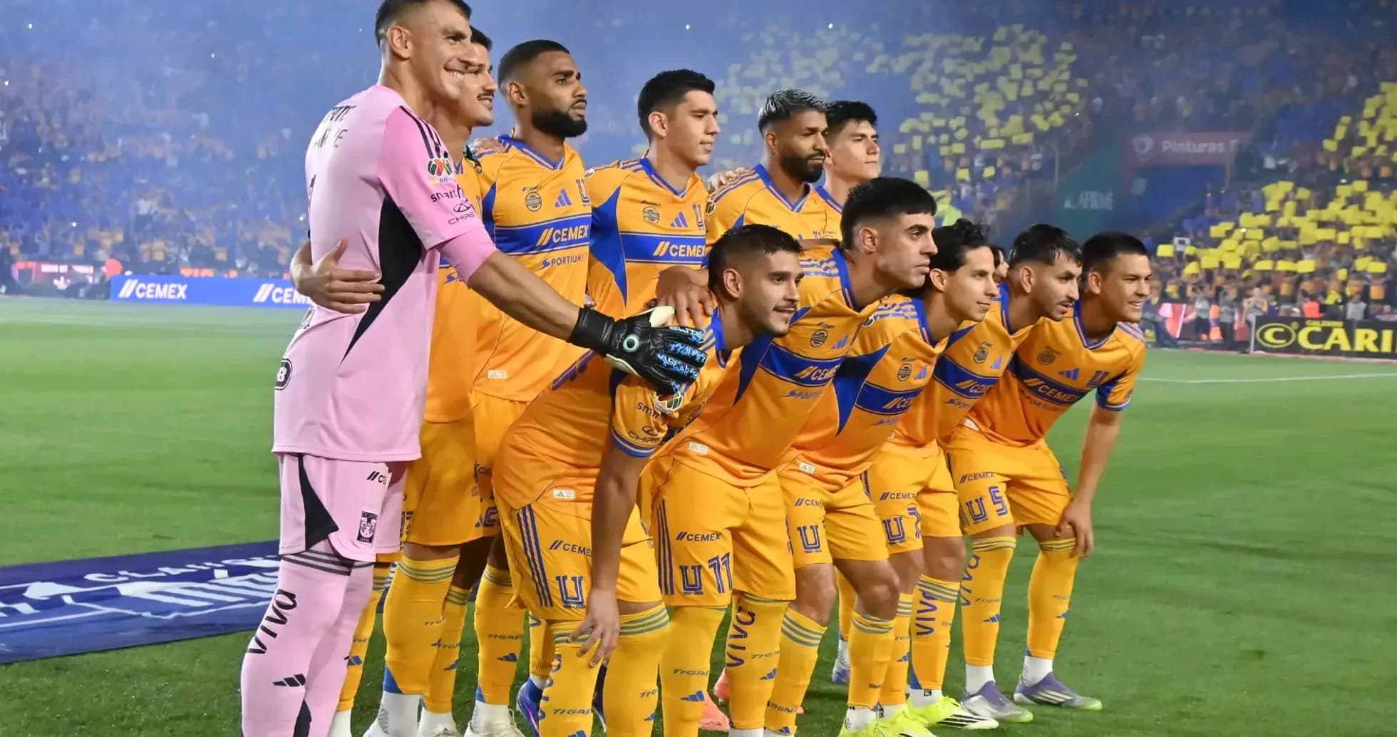 Tigres UANL team lineup before the match
