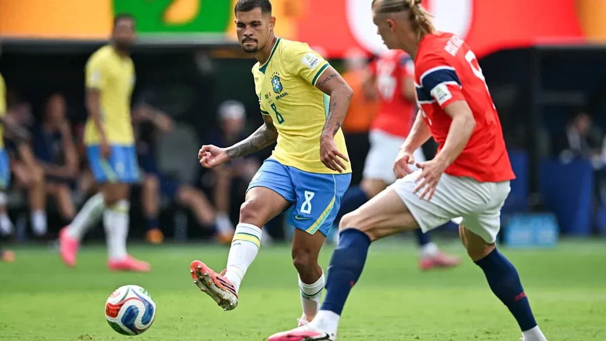 Brazilian player passing ball during match against Norway