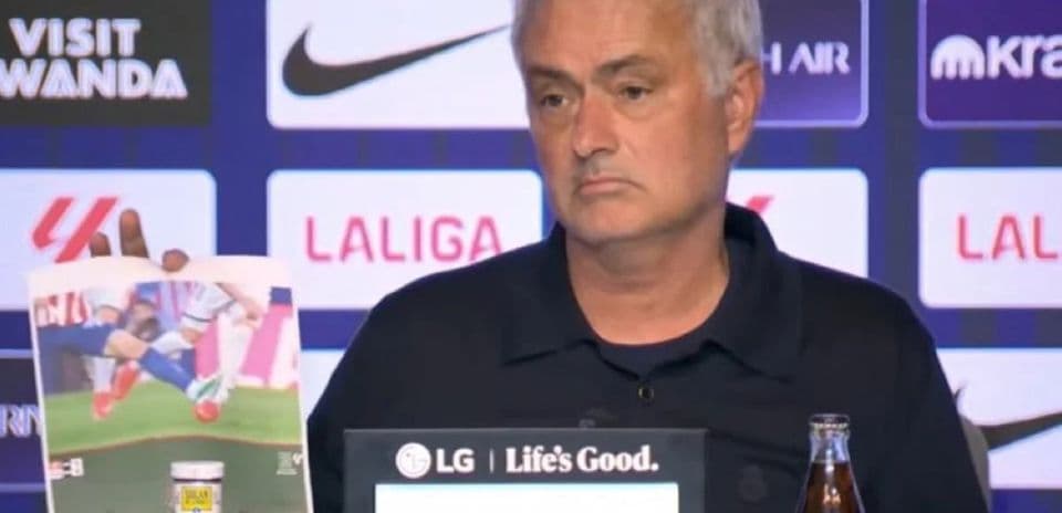 Jose Mourinho Criticizes Referees with Printed Evidence After Real Madrid's Derby Loss