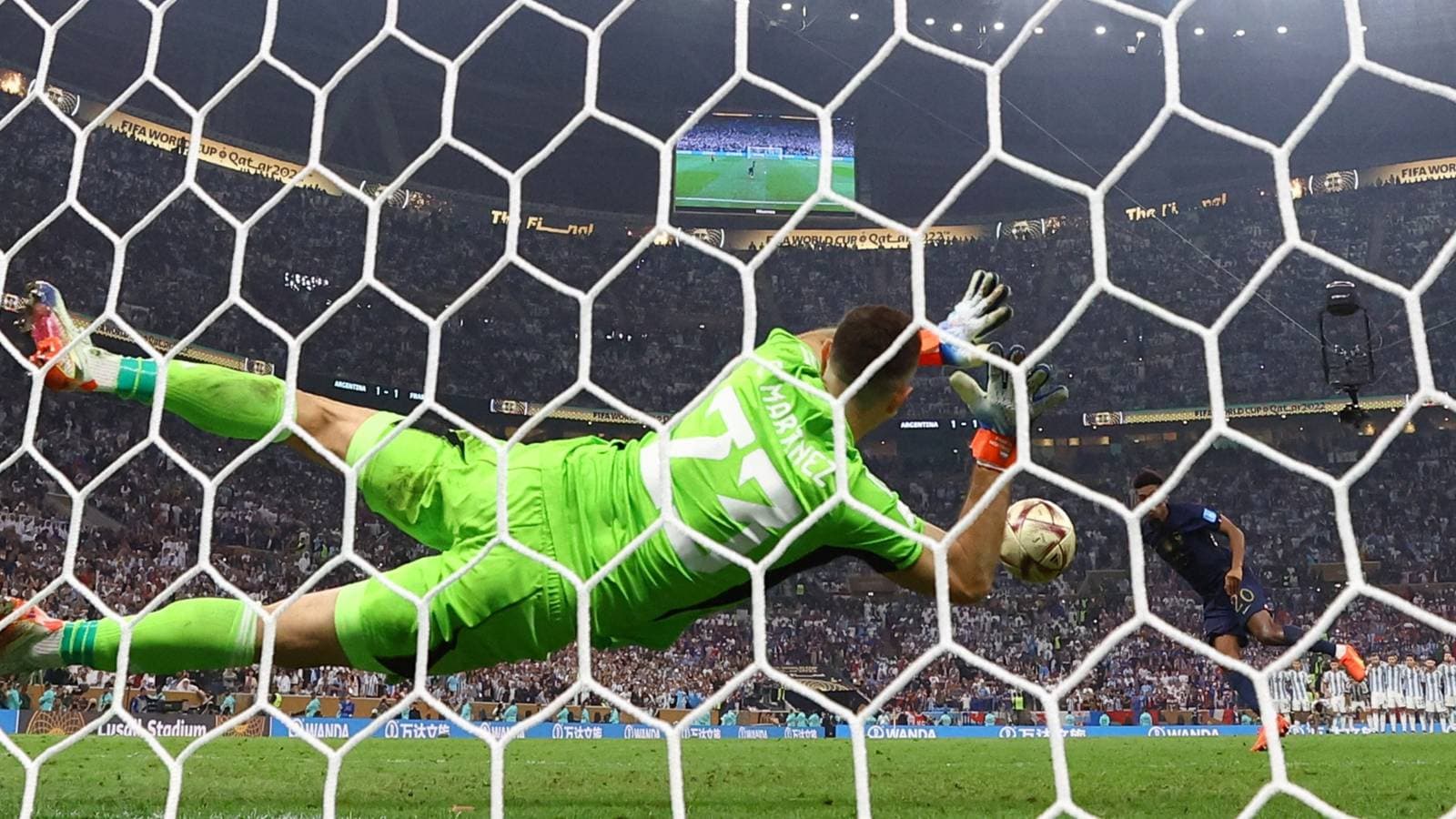 How to Succeed in Penalty Shootouts: Strategies, Preparation, and Misconceptions