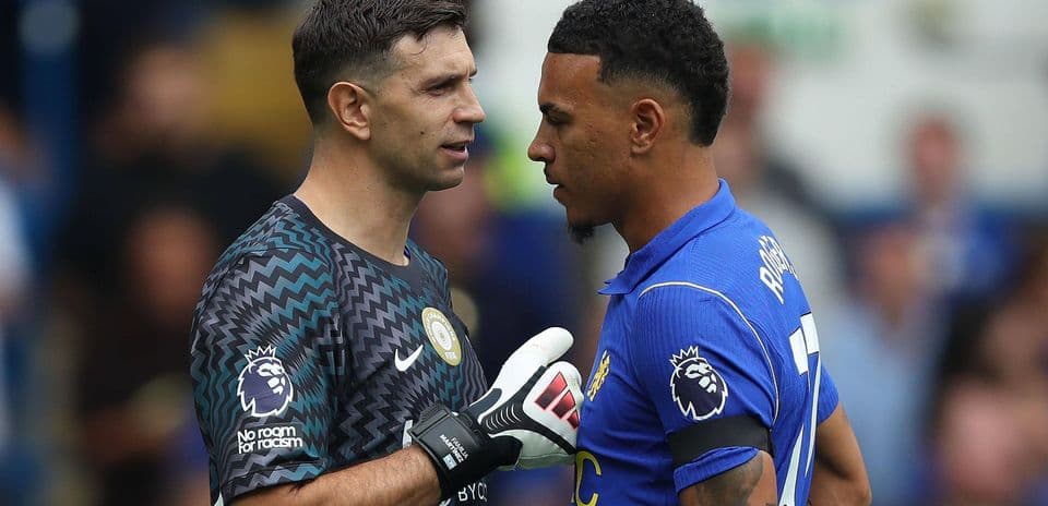 Unai Emery Rejects Talk of Friendship with Chelsea Amid Busy Transfer Window