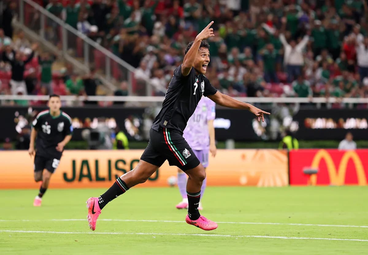 Mexico Tops Group A with Narrow Win Over South Korea, Advances to 2026 World Cup Knockout Stage