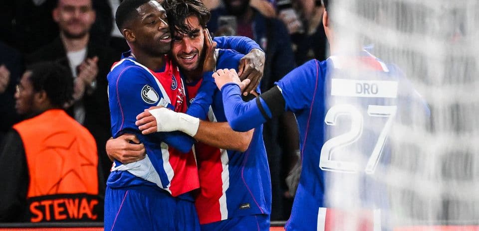 Ferran Torres and Ousmane Dembele Shine in PSG's 6-1 Champions League Triumph