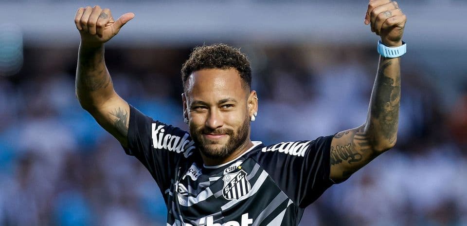 Neymar's Family Company Clears Debt, Lifting Santos' FIFA Transfer Ban