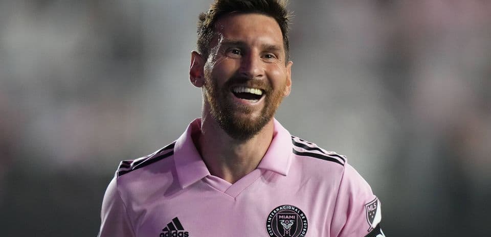 Lionel Messi Nears Full Ownership of Spanish Club CD Eldense