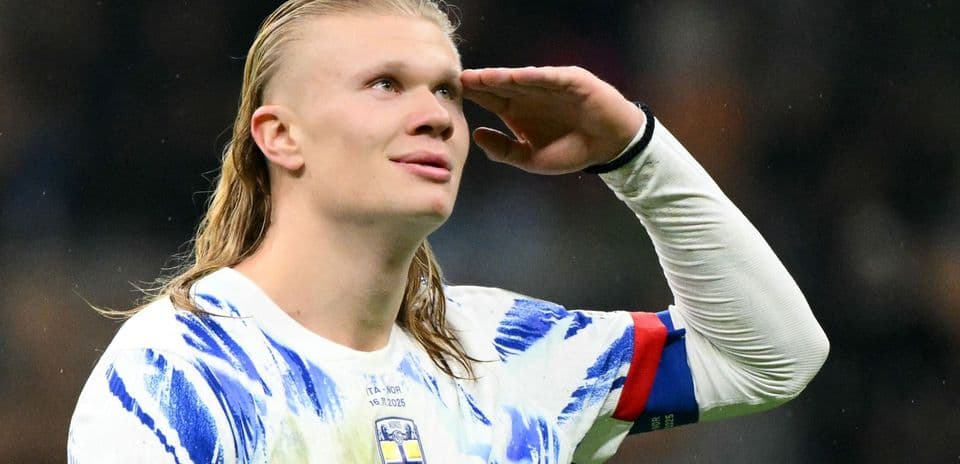 Ex-Man City Defender Struggles to Explain How to Stop Erling Haaland