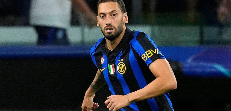 Inter's Hakan Calhanoglu Out of Roma Clash with Thigh Injury