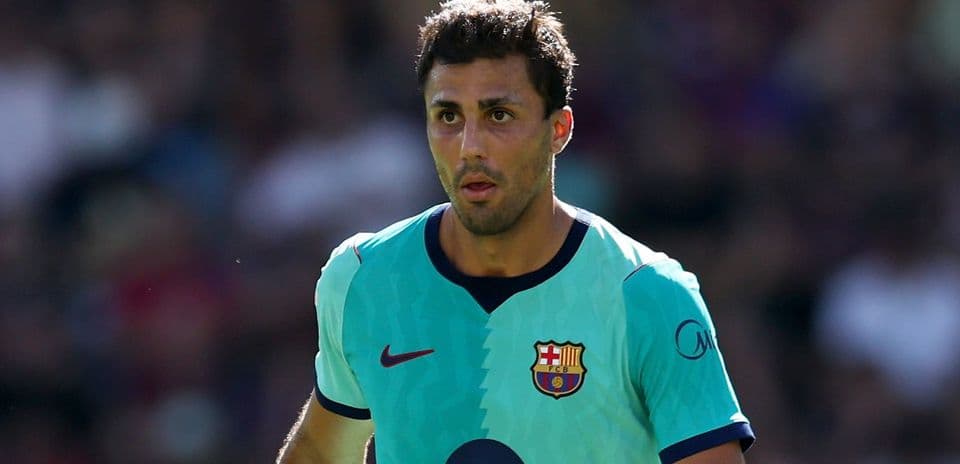 Rodri Shares Private Call with Mourinho After Choosing Barcelona Over Real Madrid