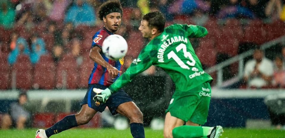 Hansi Flick Leads Barcelona to Record Seven Straight Wins with 7-2 Victory over Racing Santander