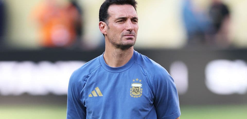 Argentina Players Urge Lionel Scaloni to Extend Contract After World Cup Triumph