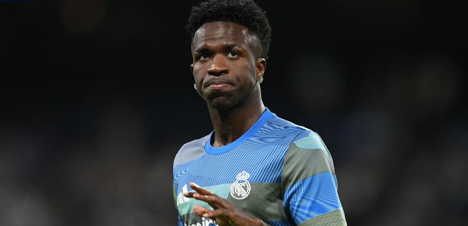 Vinicius Returns to Real Madrid Amid Uncertain Future and Medical Checkup