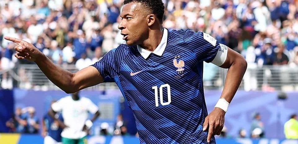 Kylian Mbappe Surpasses Ronaldo’s World Cup Record with Two Goals Against Sweden