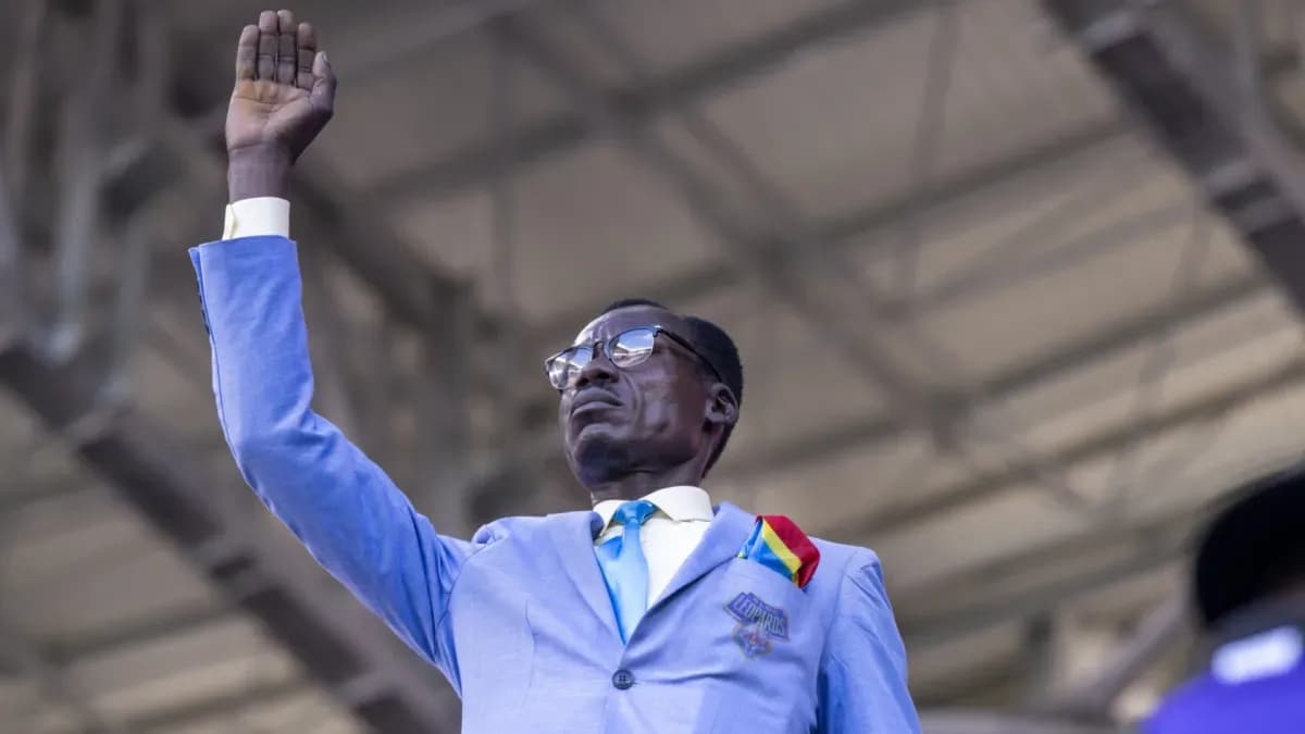 Lumumba Vea: The DR Congo Superfan Known as the Statue Guy