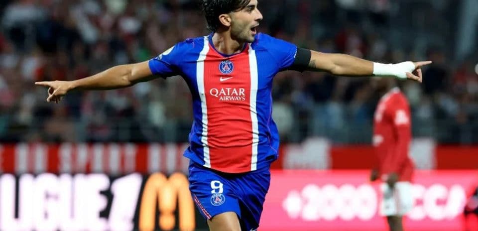 Torres Secures PSG's First Ligue 1 Win; Mbappe Shines for Lille