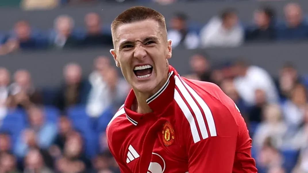Player celebrating in Manchester United jersey during match Player celebrating in Manchester United jersey during match