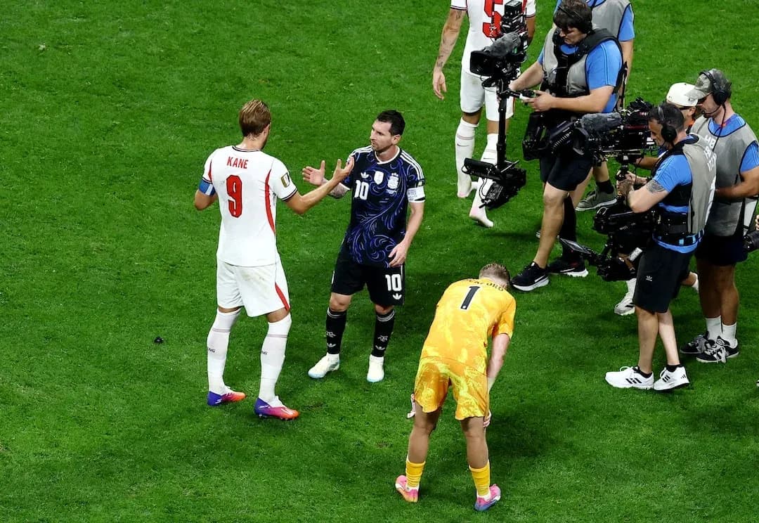 Kane and Messi discussing during match Kane and Messi discussing during match