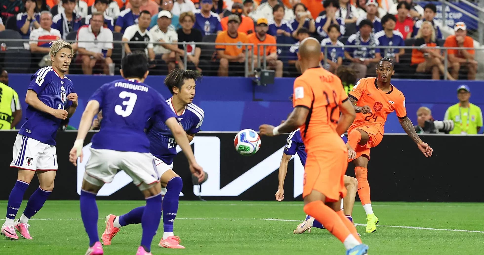Players competing during Netherlands vs Japan match Players competing during Netherlands vs Japan match