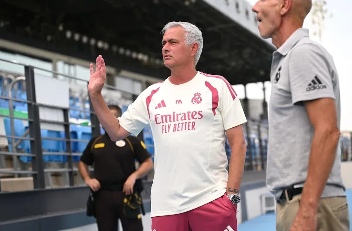 Manager gesturing during a training session Manager gesturing during a training session