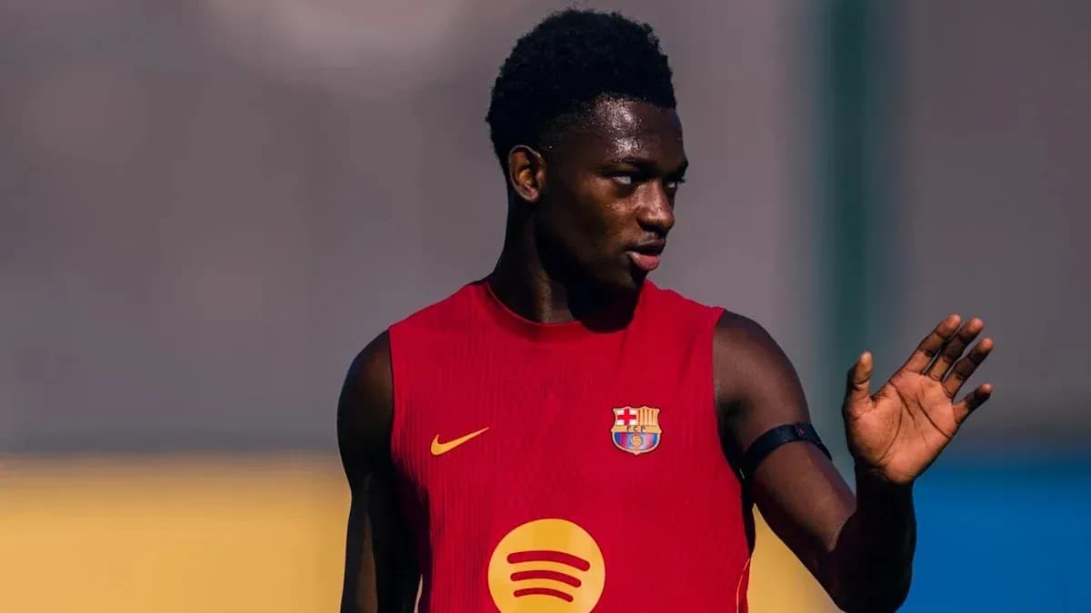 Player training in Barcelona kit during practice session Player training in Barcelona kit during practice session