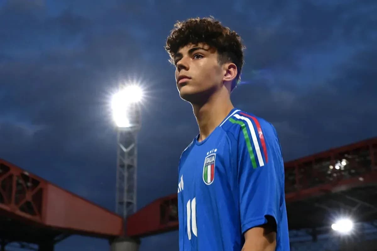 Young player in blue Italy jersey during match Young player in blue Italy jersey during match