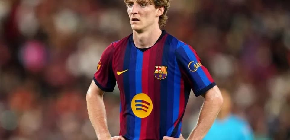 Barcelona player standing on the pitch during match Barcelona player standing on the pitch during match