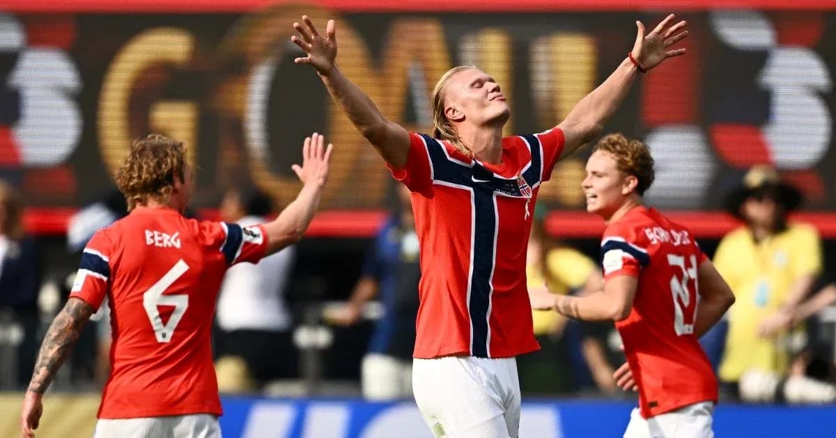 Norwegian players celebrating during a match Norwegian players celebrating during a match