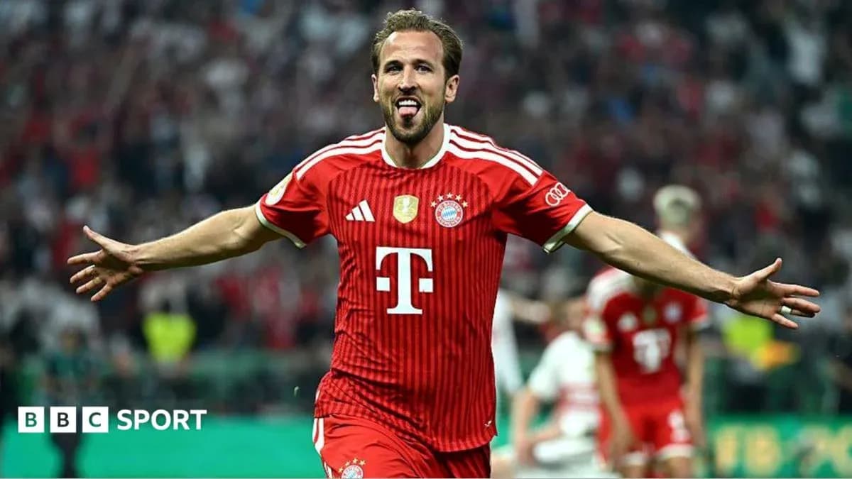 Player celebrating a goal in Bayern Munich kit Player celebrating a goal in Bayern Munich kit