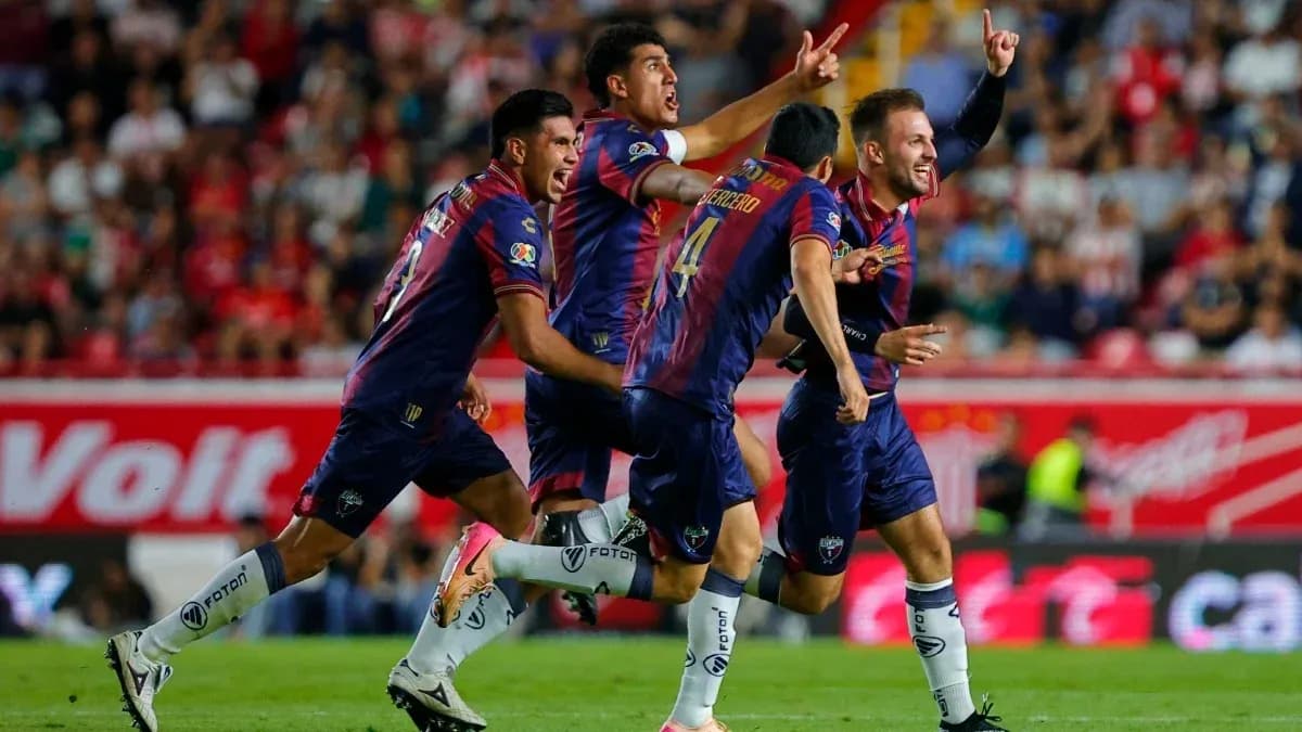 Atlante FC players celebrating a goal Atlante FC players celebrating a goal