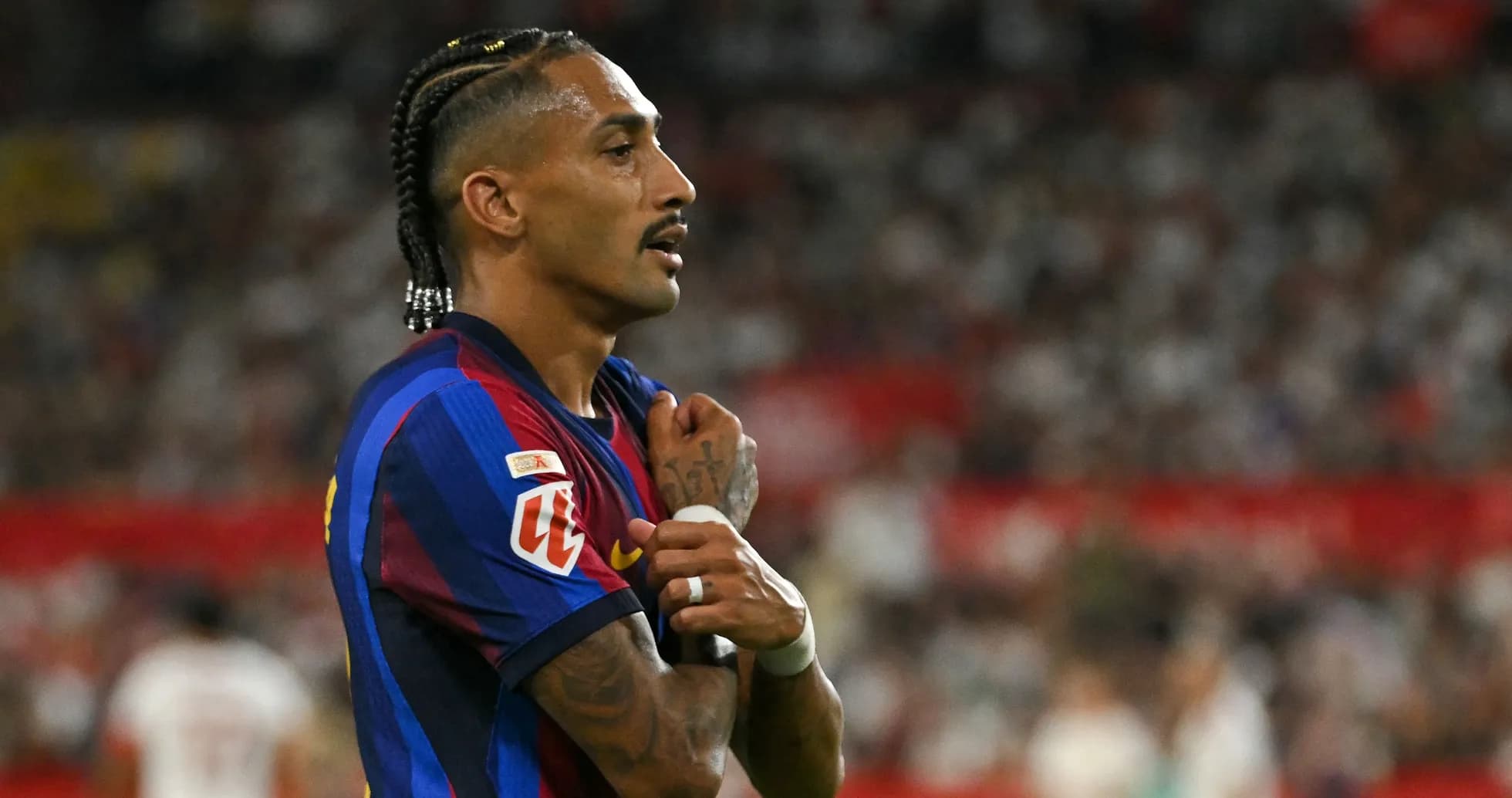 Player in Barcelona jersey during a match Player in Barcelona jersey during a match