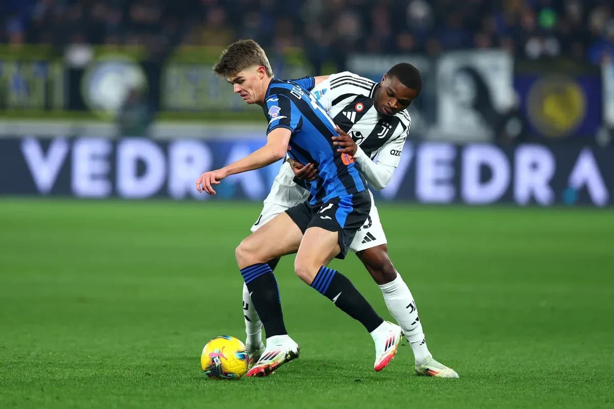 Player contesting for the ball during match Player contesting for the ball during match
