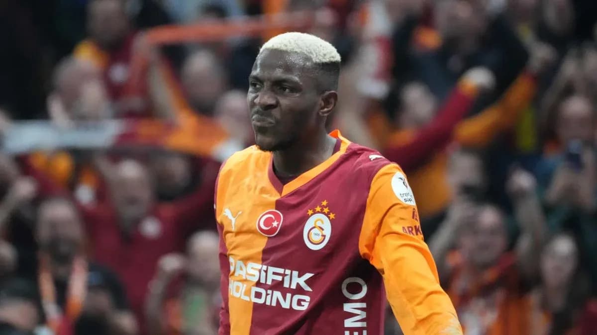 Player celebrating in Galatasaray jersey during match Player celebrating in Galatasaray jersey during match