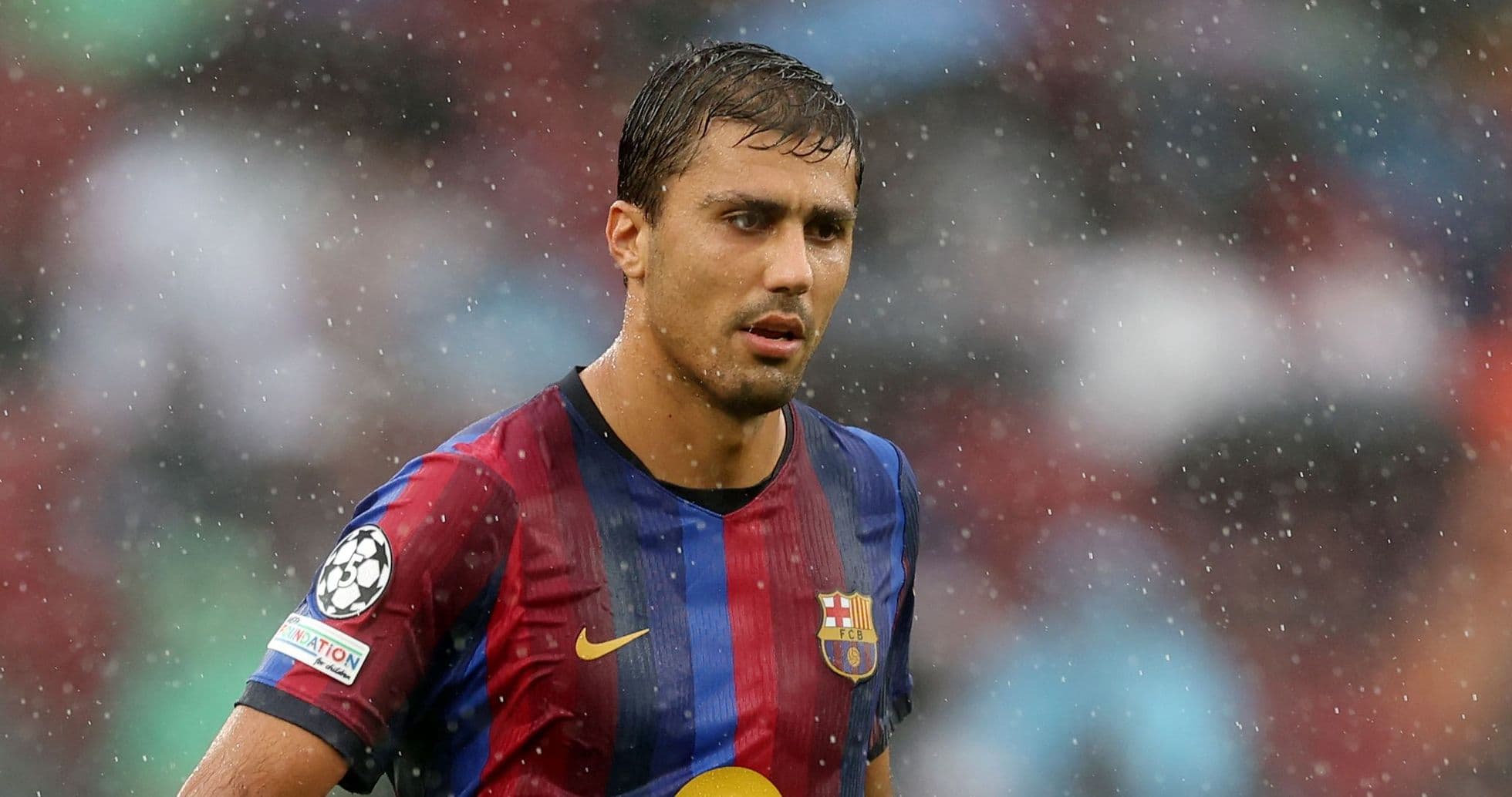 Barcelona's Rodri Apologizes to Valencia After On-Camera Comments During 5-0 Victory Barcelona's Rodri Apologizes to Valencia After On-Camera Comments During 5-0 Victory