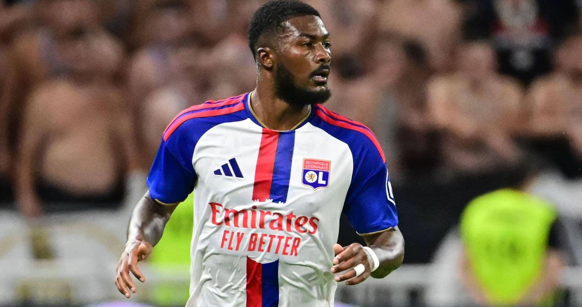 Ainsley Maitland-Niles Joins Everton on Three-Year Deal from Lyon Ainsley Maitland-Niles Joins Everton on Three-Year Deal from Lyon