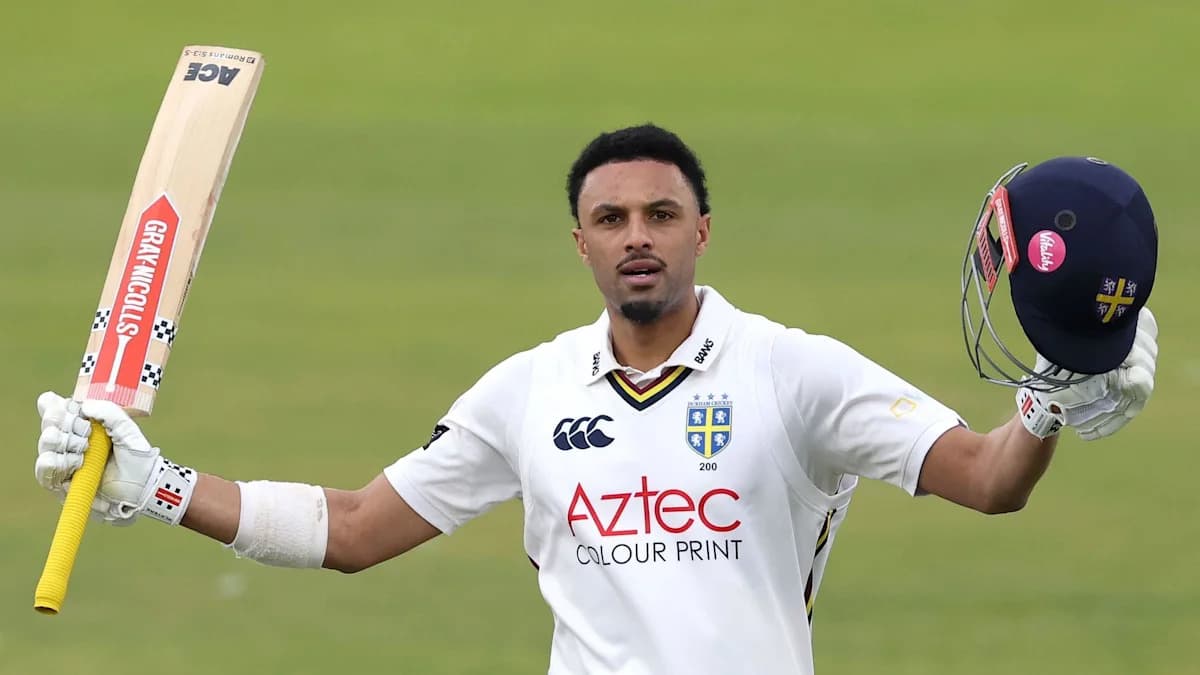 Emilio Gay's 141 Guides Durham to Strong Start Against Lancashire Emilio Gay's 141 Guides Durham to Strong Start Against Lancashire